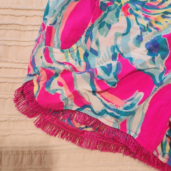 Lilly Pulitzer Rayon short - Picture 2 of 4